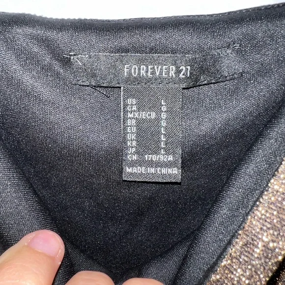 Longsleeve gold sparkly dress with cutout - Picture 5 of 5